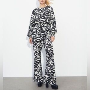 NWT Wide-leg Pants Black/zebra-patterned